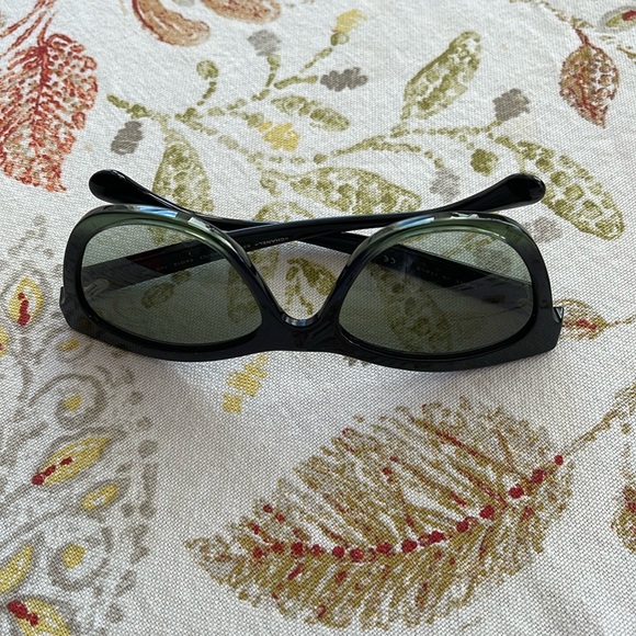 Women Designer CHANEL Sunglasses Cat Eye Used Great Condition - Picture 7 of 12